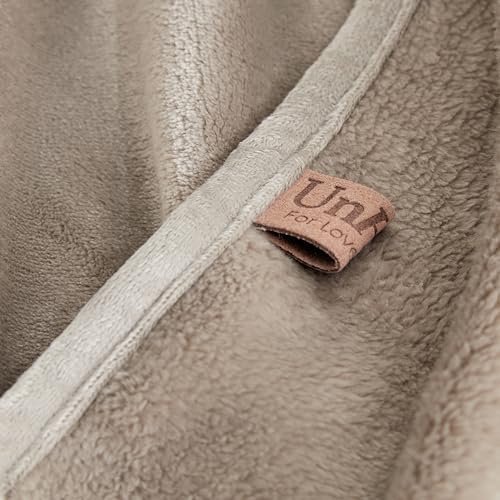 UnHide Lil Marsh Traveler - Travel Blanket - Faux Fur Blanket - Durable, Lightweight, Extra Soft Blanket - Taupe Ducky (50” x 60”) - Image 3