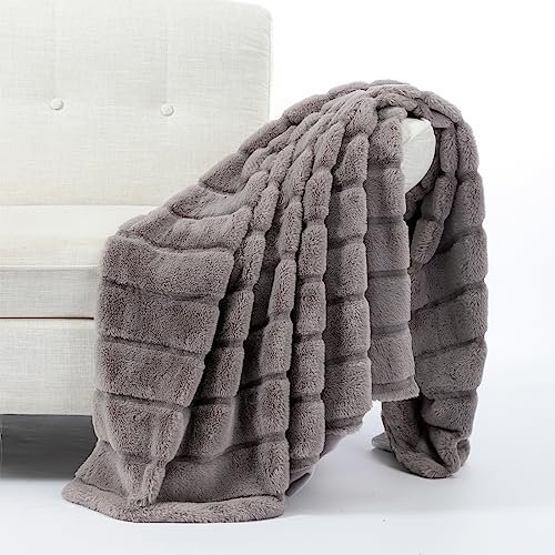 Cozy Bliss Faux Fur Throw Blanket for Couch, Cozy Soft Plush Thick Winter Blanket for Sofa Bedroom Living Room, 50 * 60 Inches Grey - Image 3