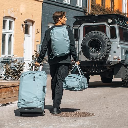 Thule Chasm Sport Duffel - Image 5